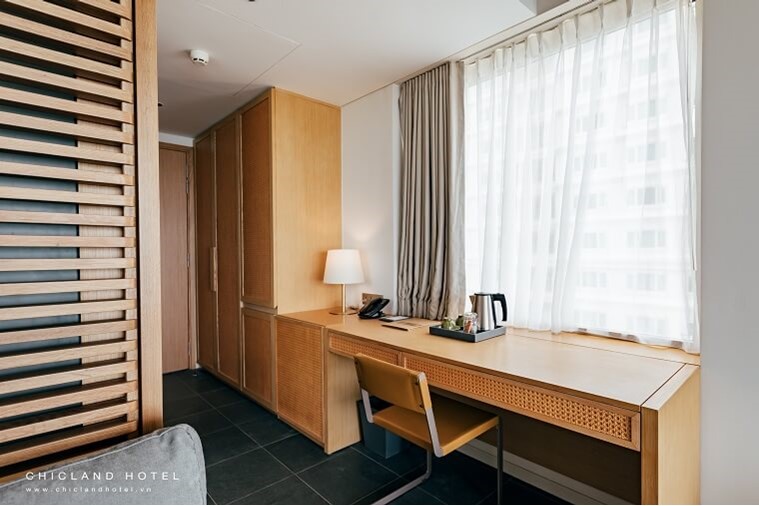 Phòng Deluxe Ocean Front With Balcony (Thien Dieu)